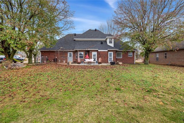 11452 Club House Parkway, Farmington, AR 72730