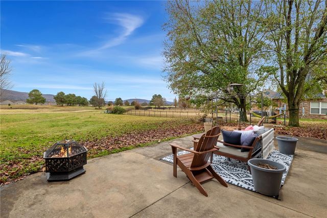 11452 Club House Parkway, Farmington, AR 72730