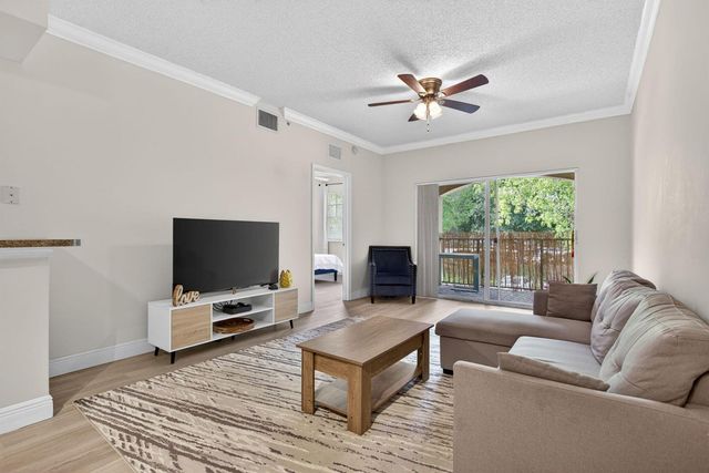 5880 W Sample Road 206, Coral Springs, FL 33067