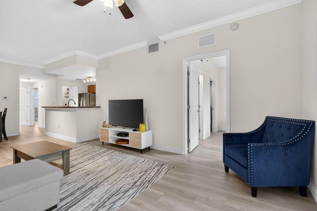 5880 W Sample Road 206, Coral Springs, FL 33067