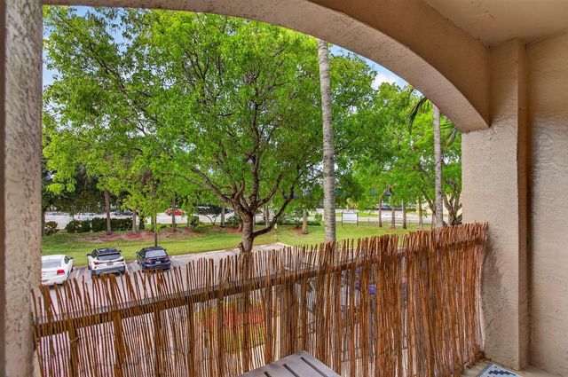 5880 W Sample Road 206, Coral Springs, FL 33067