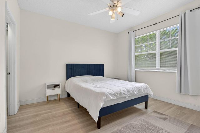 5880 W Sample Road 206, Coral Springs, FL 33067