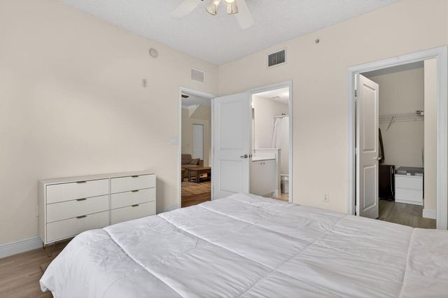5880 W Sample Road 206, Coral Springs, FL 33067