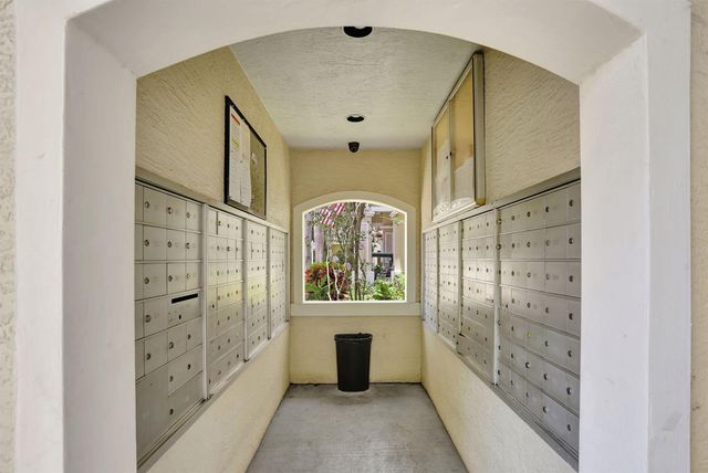 5880 W Sample Road 206, Coral Springs, FL 33067