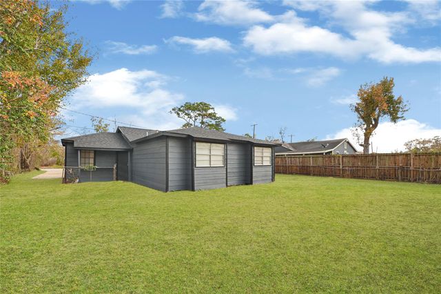 831 Becker Street, Channelview, TX 77530