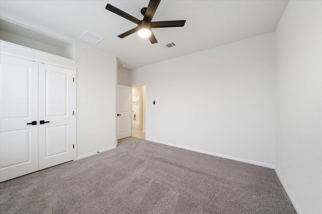 117 Falkland ST, Hutto, TX 78634