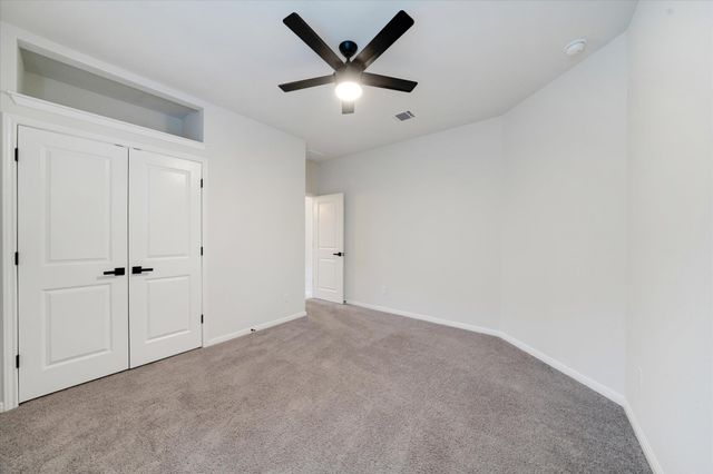 117 Falkland ST, Hutto, TX 78634