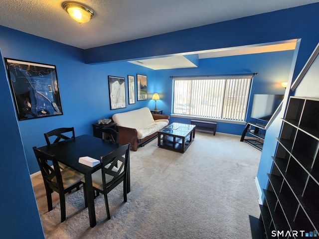 1690 Dixwell Avenue 5, Hamden, CT 06514