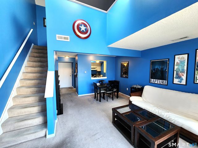 1690 Dixwell Avenue 5, Hamden, CT 06514