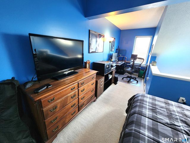 1690 Dixwell Avenue 5, Hamden, CT 06514
