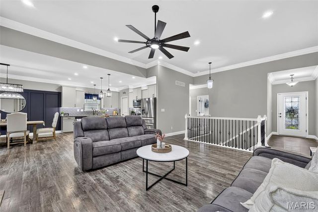 826 Liberty Creek Drive, Wentzville, MO 63385