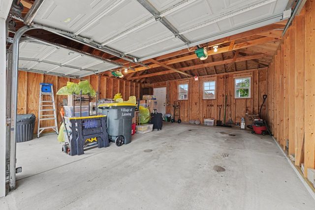 18525 Miller Drive, Lansing, IL 60438