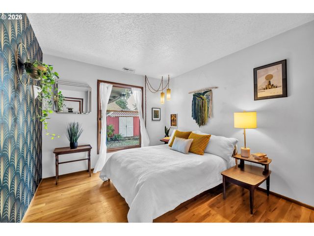 8101 Se 57TH Ave, Portland, OR 97206