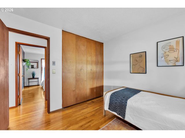8101 Se 57TH Ave, Portland, OR 97206