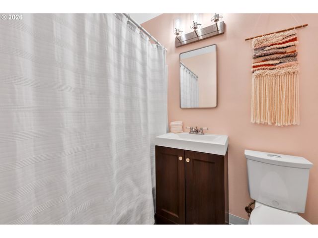 8101 Se 57TH Ave, Portland, OR 97206