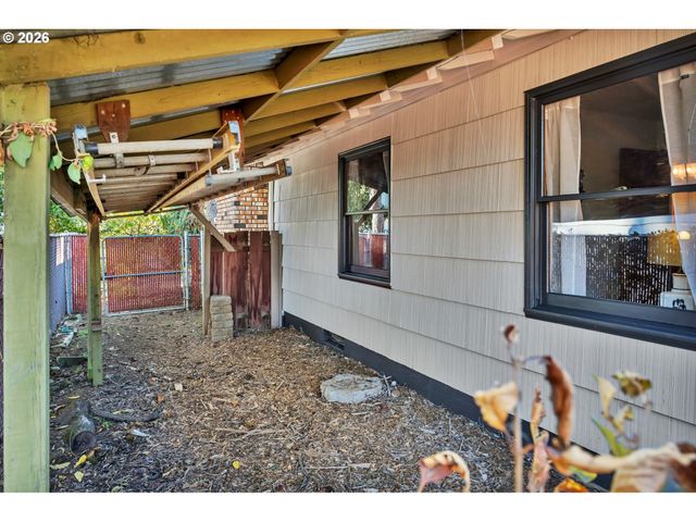 8101 Se 57TH Ave, Portland, OR 97206