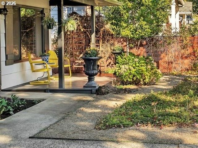8101 Se 57TH Ave, Portland, OR 97206