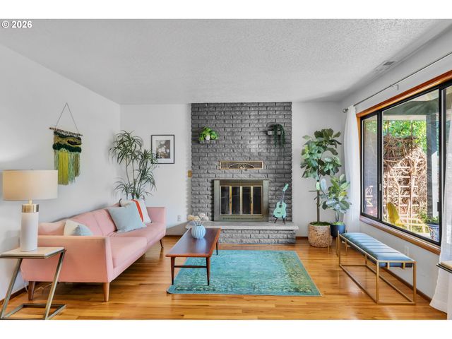8101 Se 57TH Ave, Portland, OR 97206