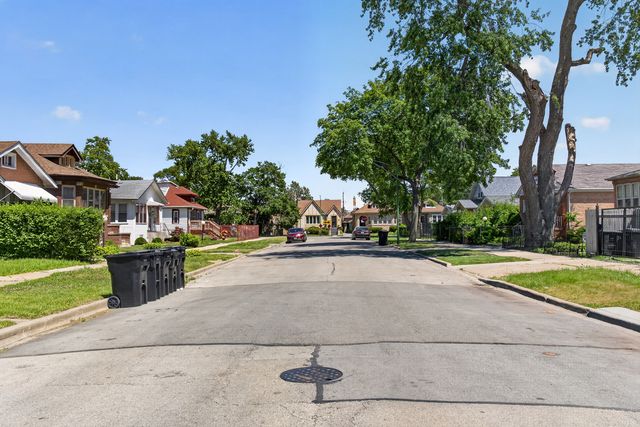 1018 W 104TH Place, Chicago, IL 60643
