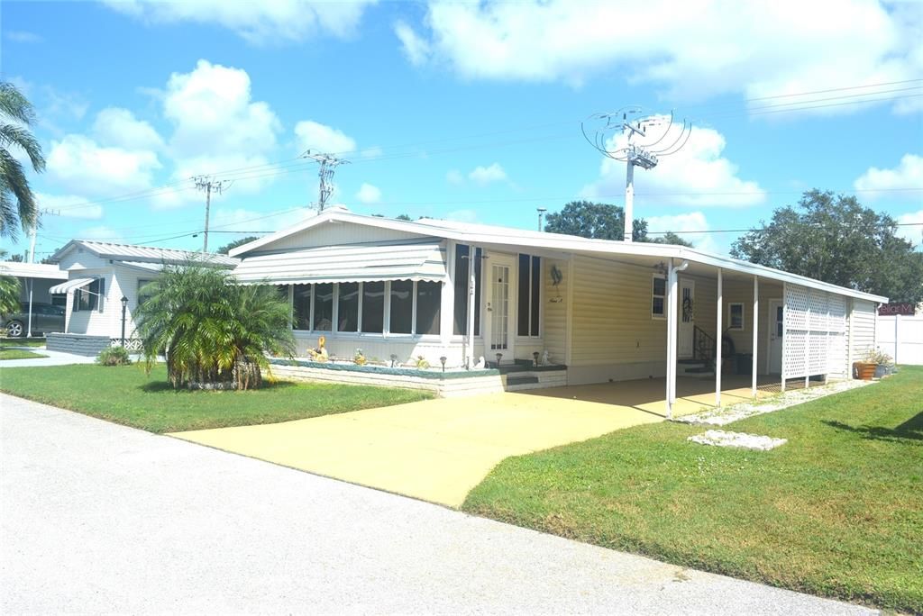 808 53RD AVENUE E 9, Bradenton, FL 34203