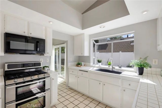 11486 Cardiff Lane, Loma Linda, CA 92354