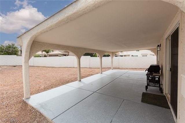 352 Lander Drive, Henderson, NV 89074