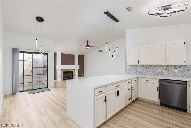 352 Lander Drive, Henderson, NV 89074