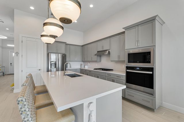 10041 Regency Way, Palm Beach Gardens, FL 33412