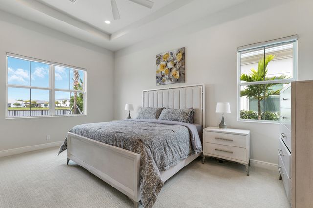 10041 Regency Way, Palm Beach Gardens, FL 33412