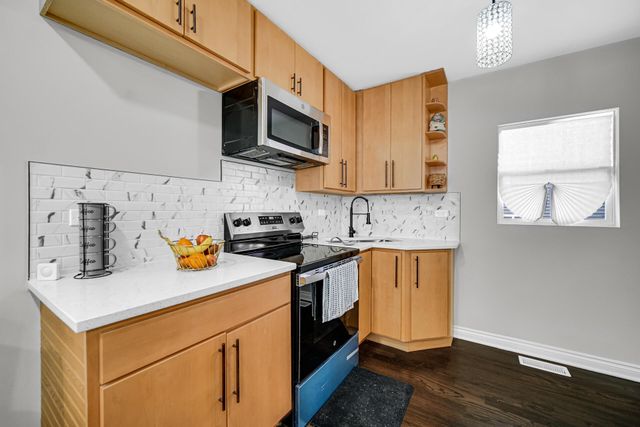1948 Mckinley Street, Gary, IN 46404