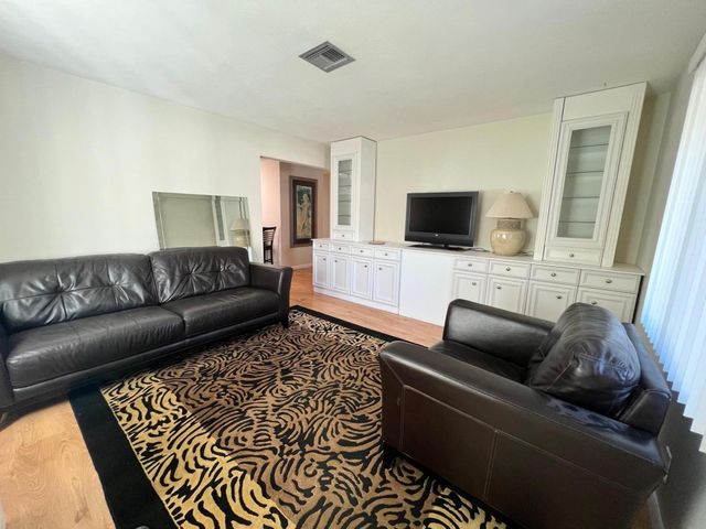 502 W Branch Street, Lantana, FL 33462