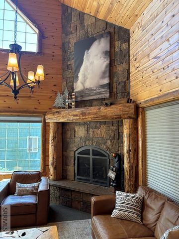 4240 Grandview Road, Island Park, ID 83429