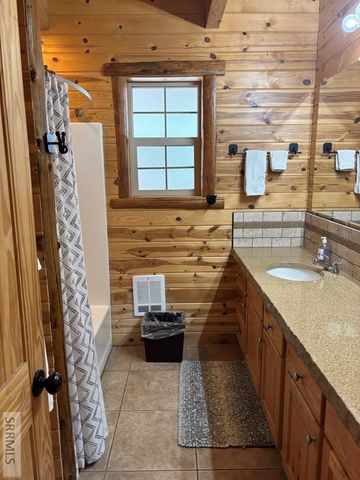 4240 Grandview Road, Island Park, ID 83429