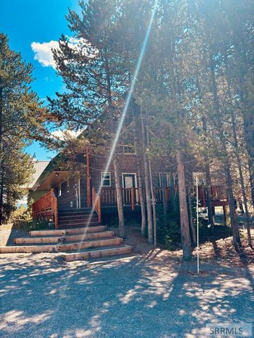 4240 Grandview Road, Island Park, ID 83429