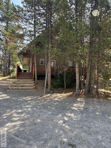 4240 Grandview Road, Island Park, ID 83429