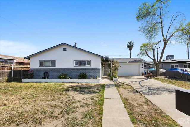 3212 Timothy Street, Bakersfield, CA 93304
