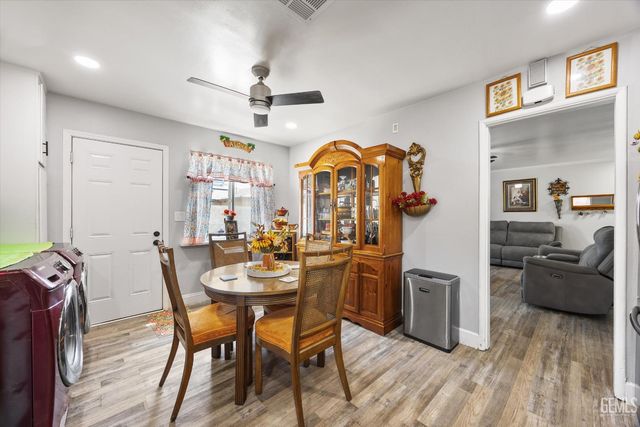 3212 Timothy Street, Bakersfield, CA 93304