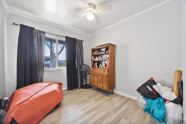 3212 Timothy Street, Bakersfield, CA 93304