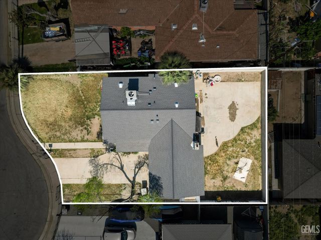 3212 Timothy Street, Bakersfield, CA 93304