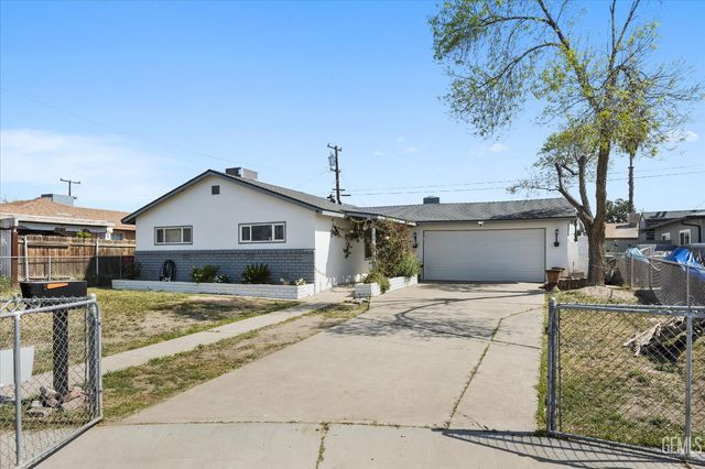 3212 Timothy Street, Bakersfield, CA 93304