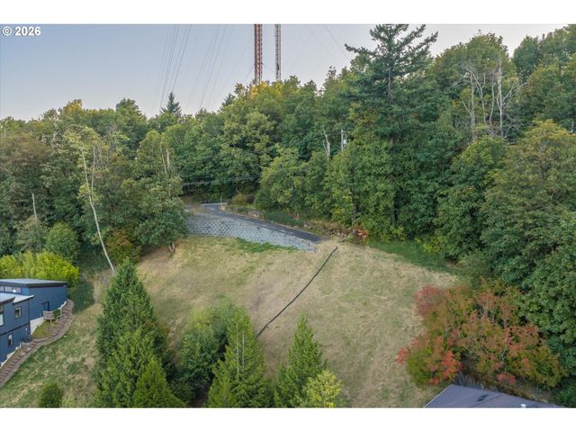 318 Nw SKYLINE Blvd, Portland, OR 97210
