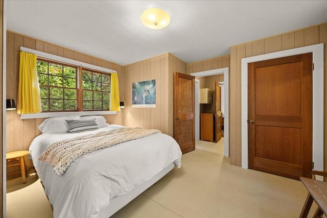 89 F R Lillie Road, Woods Hole, MA 02543