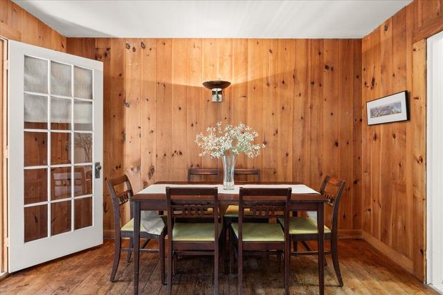 89 F R Lillie Road, Woods Hole, MA 02543