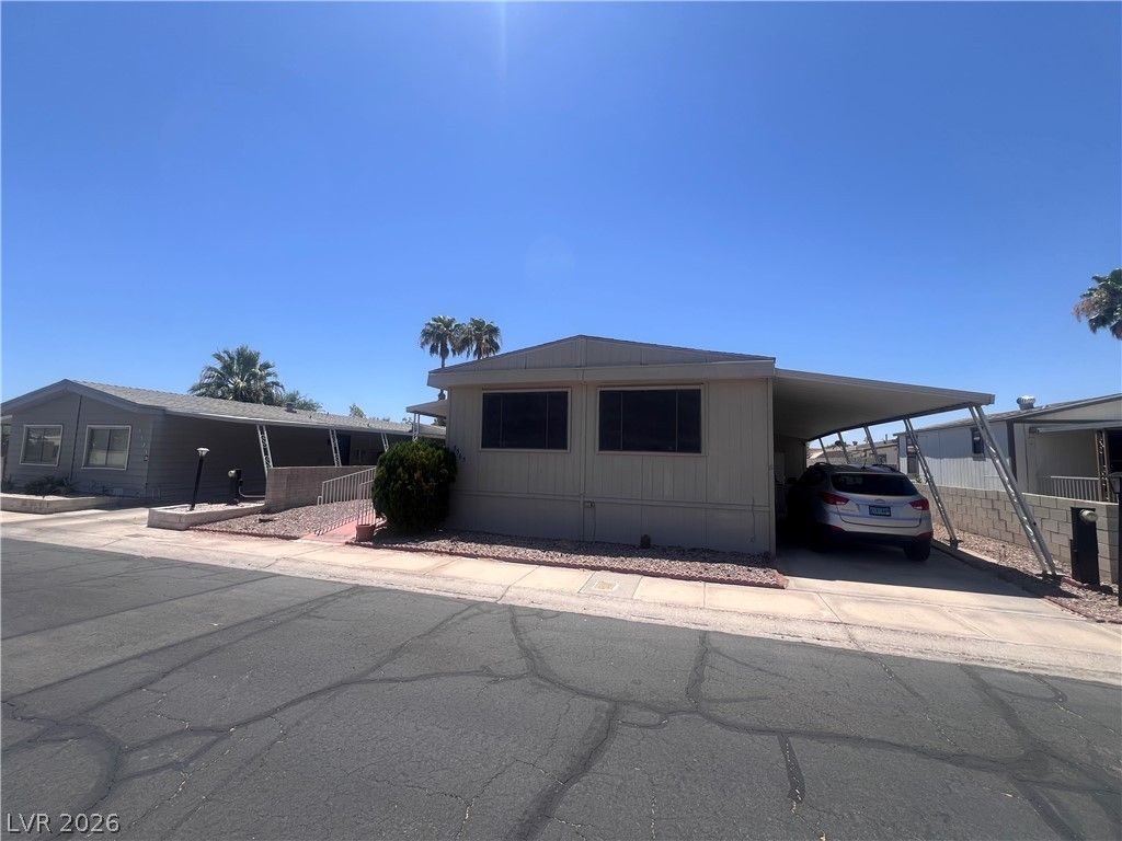 5565 Tres Piedras Road, Las Vegas, NV 89122