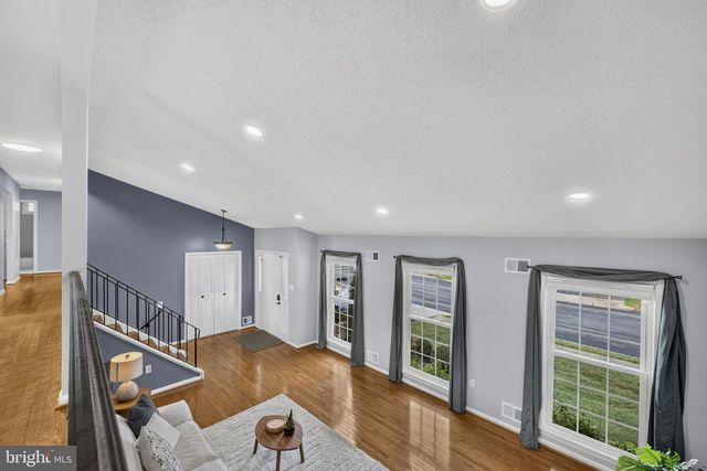 6134 WICKLOW DR, Burke, VA 22015