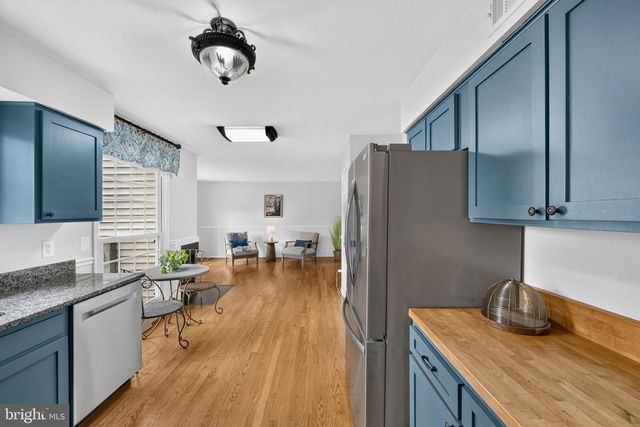 6134 WICKLOW DR, Burke, VA 22015