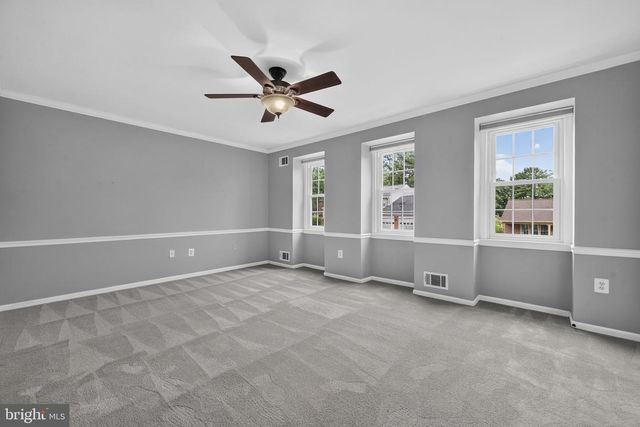 6134 WICKLOW DR, Burke, VA 22015