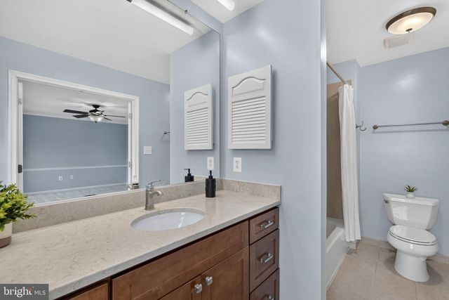 6134 WICKLOW DR, Burke, VA 22015
