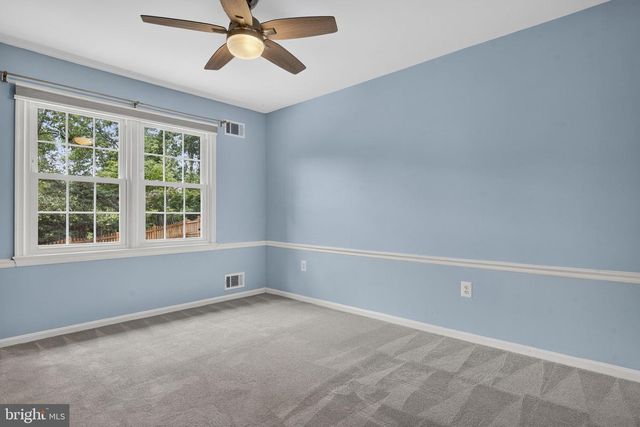 6134 WICKLOW DR, Burke, VA 22015