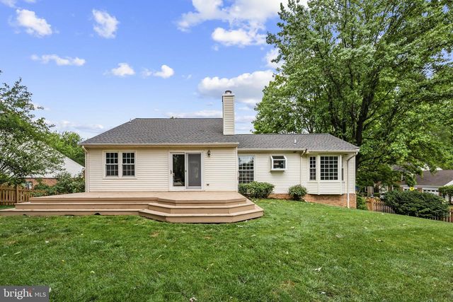 6134 WICKLOW DR, Burke, VA 22015